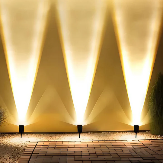 Solar Spotlight - Waterproof LED Light - Adjustable Zoom