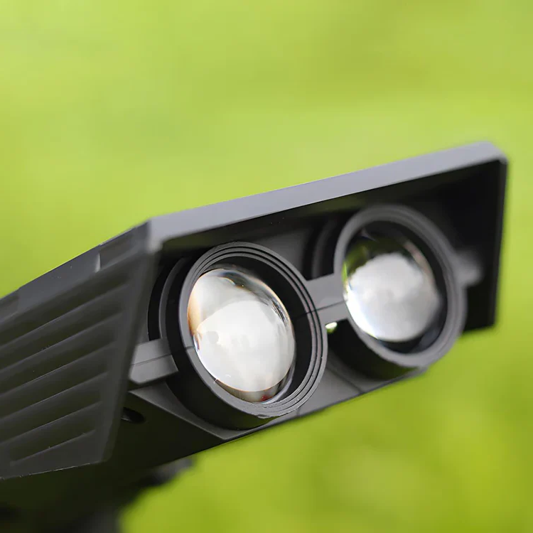 Solar Spotlight - Waterproof LED Light - Adjustable Zoom