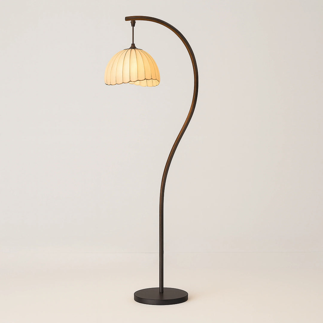 Calista Elegant Floor Lamp - Solvike