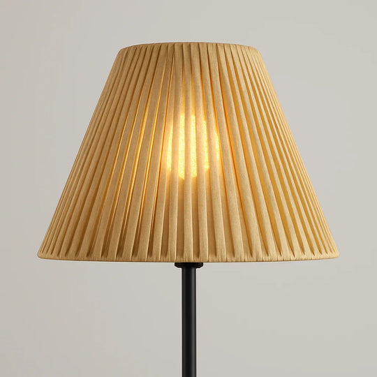 Isola Standing Lamp - Solvike